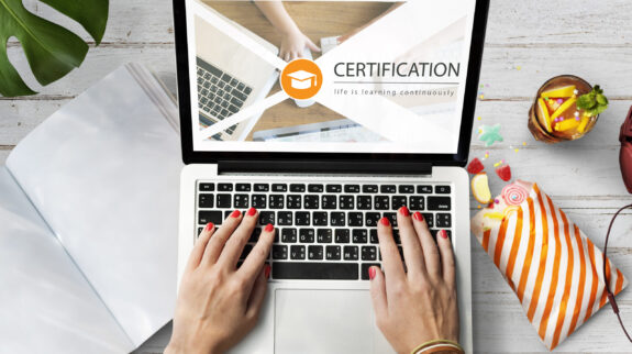 Distance learning online education webpage